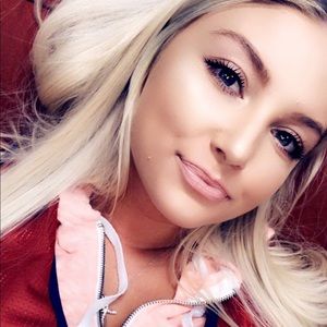 Meet your Posher, Victoria